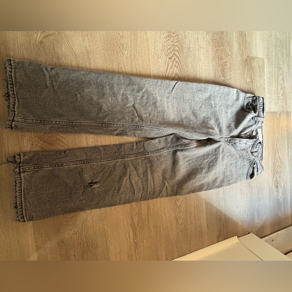 Black/grayish Abercrombie jeans curve love 26